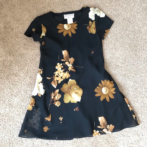Vintage Dresses & Skirts - Vintage 90’s mini dress Vintage Dresses & Skirts - Vintage 90’s mini dress